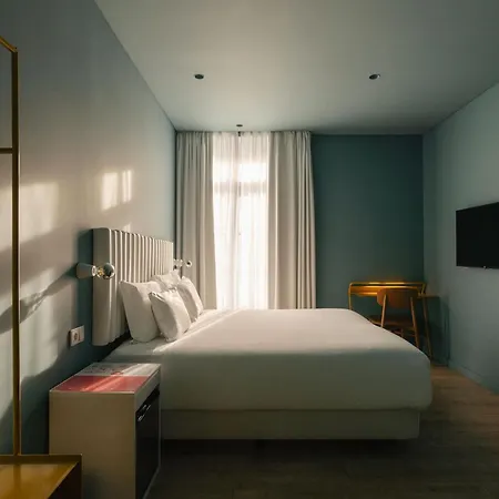 Esqina Cosmopolitan Otel