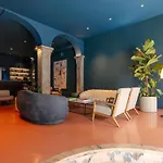 Esqina Cosmopolitan Hotel