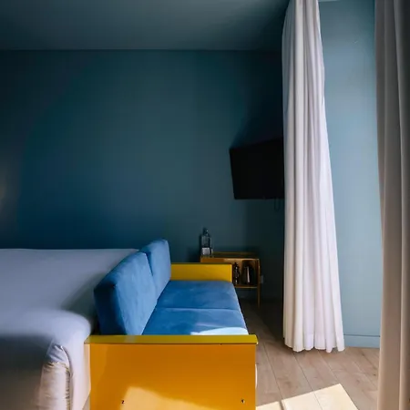 Esqina Cosmopolitan 4*
