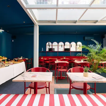 Esqina Cosmopolitan Hotel 4*