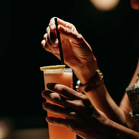 Esqina Cosmopolitan 4*