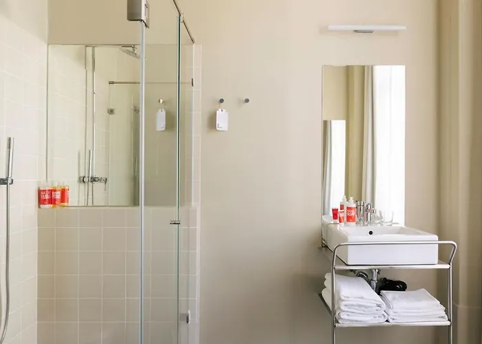 Esqina Cosmopolitan 4*